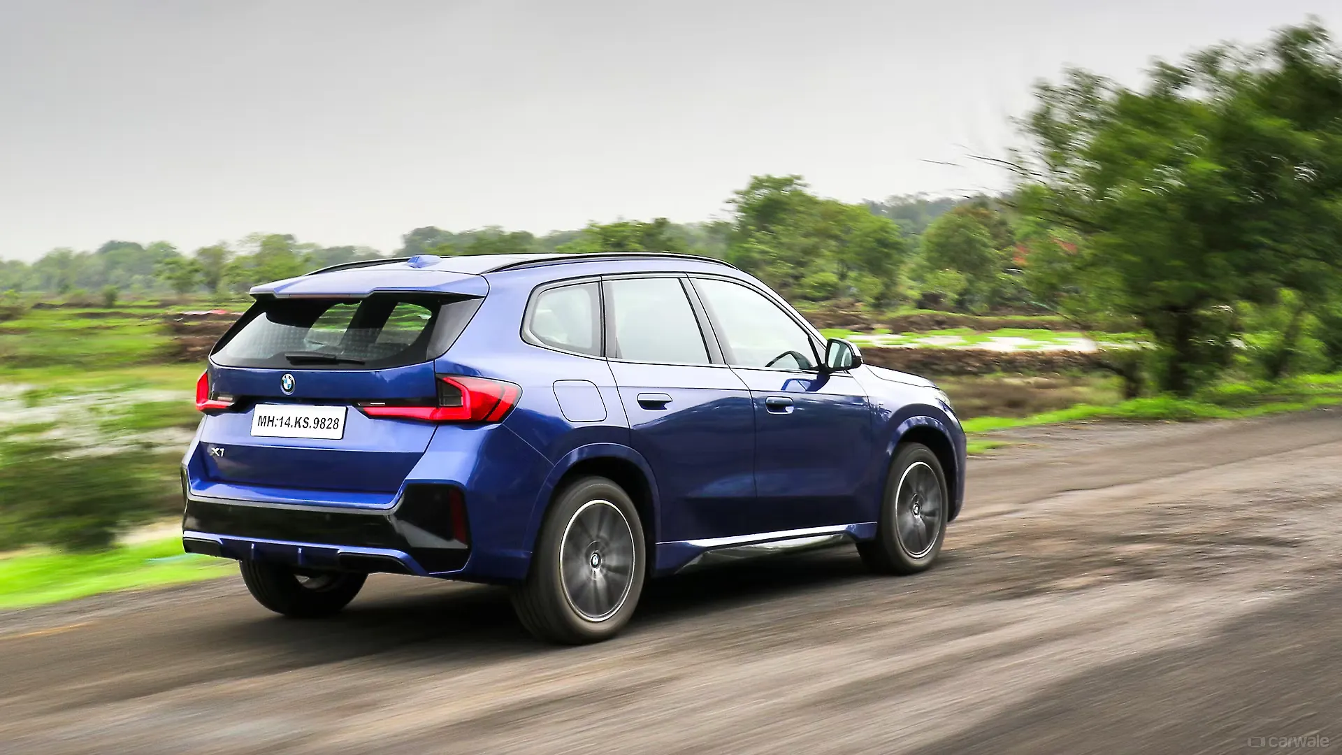 BMW X1 — View 2