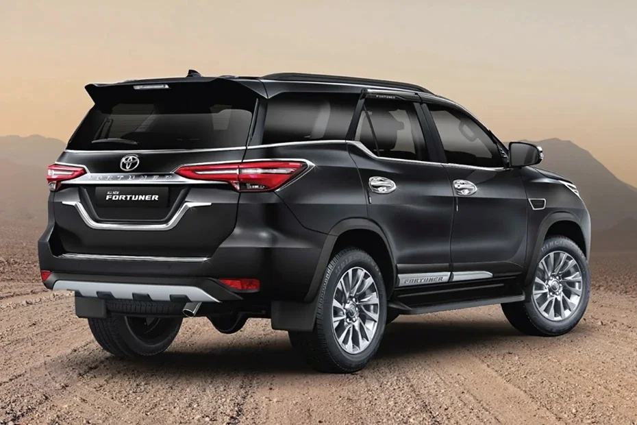 Toyota Fortuner — View 2