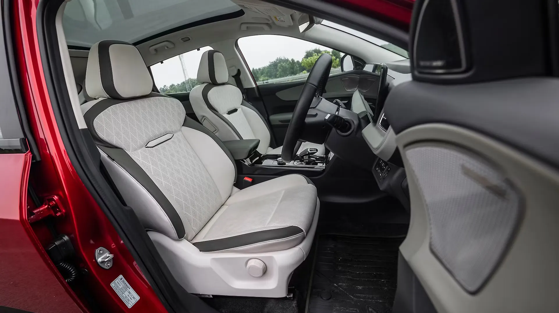 Mahindra XEV 9e Pack One