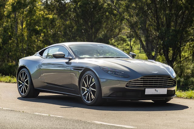 Aston Martin DB11 V8