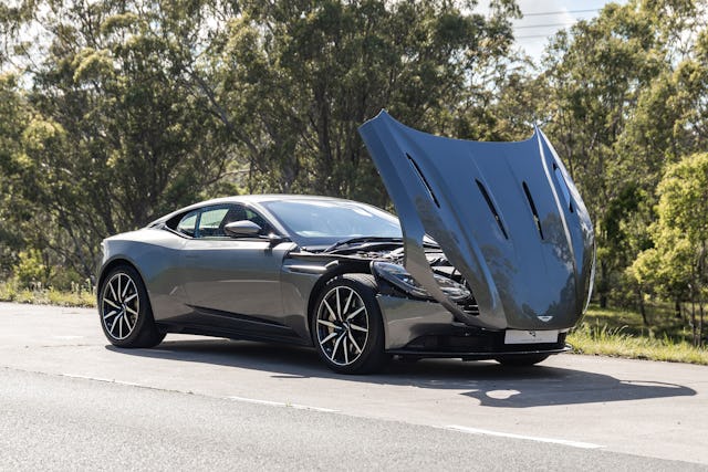 Aston Martin DB11 V8