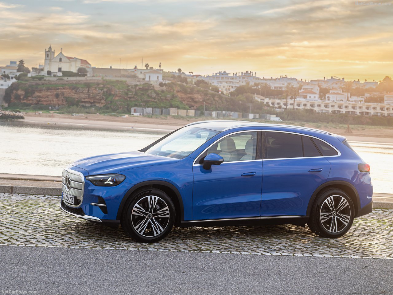 Mercedes-Benz GLC EV AMG Line