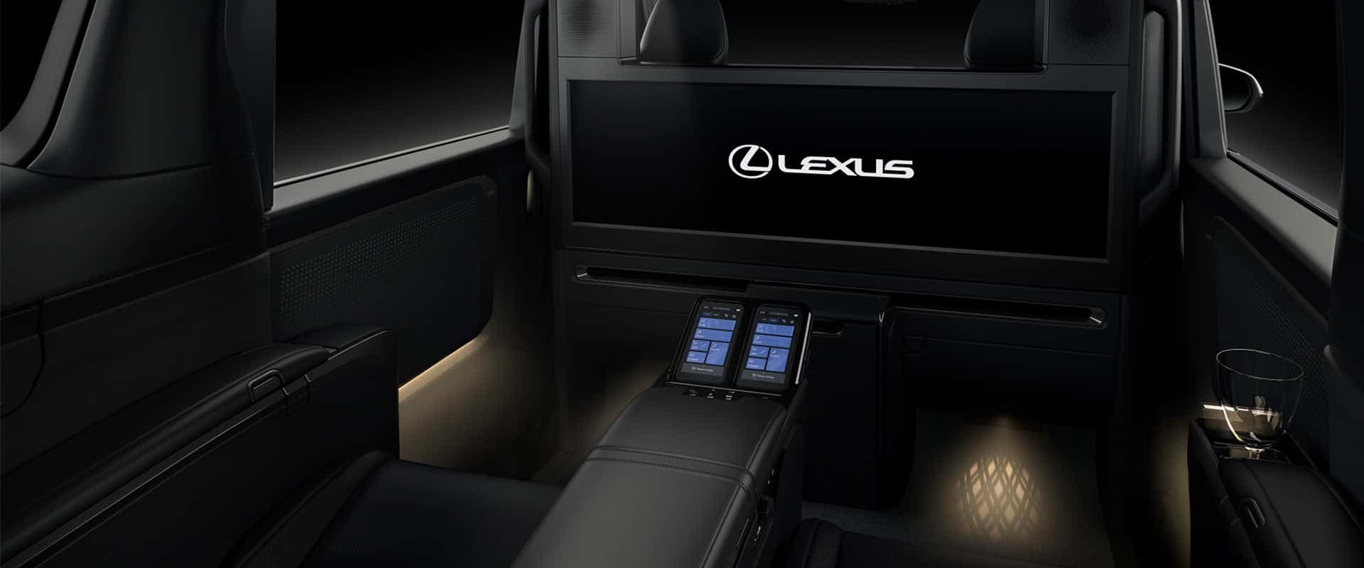 Lexus LM 350h Hybrid