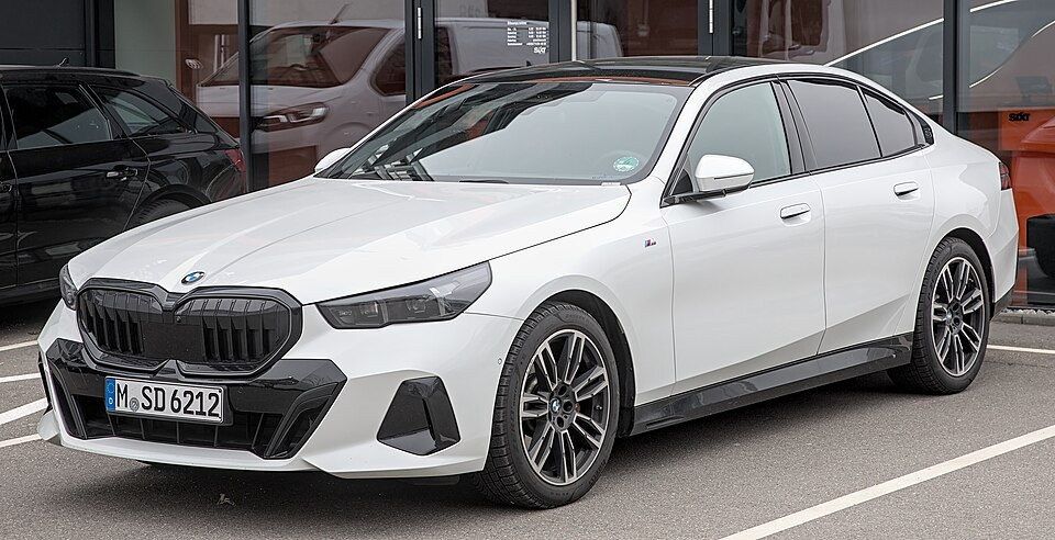 BMW BMW i5 eDrive40