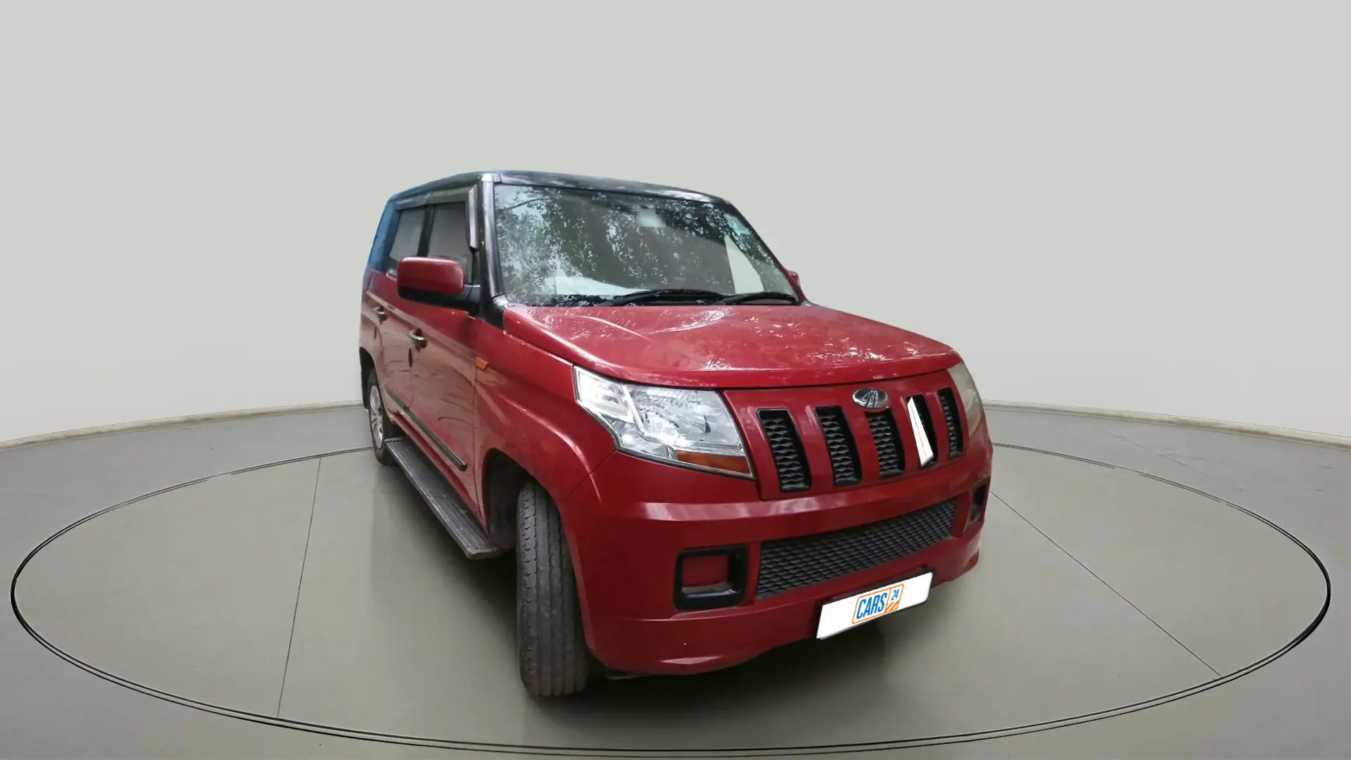 Mahindra Mahindra TUV300 T4