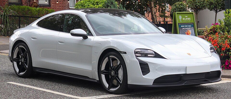 Porsche Porsche Taycan Standard RWD